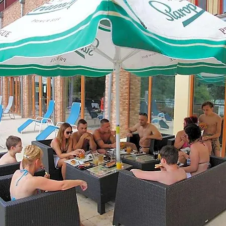 Tó Wellness Szálloda 3*