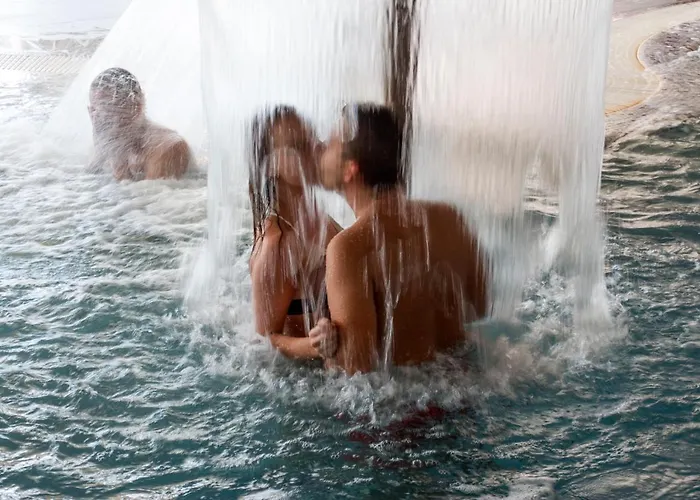 To Wellness Hotel Bank (Nograd)