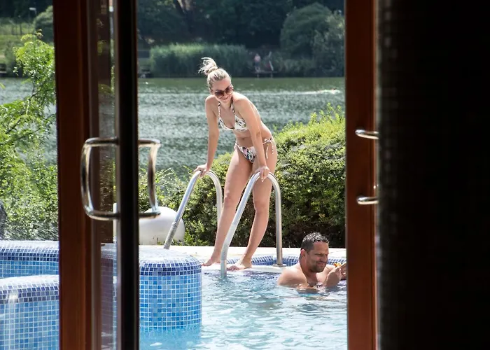 To Wellness Hotel Bank (Nograd)