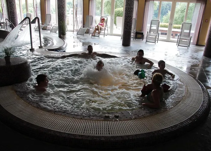 To Wellness Hotel Bank (Nograd)